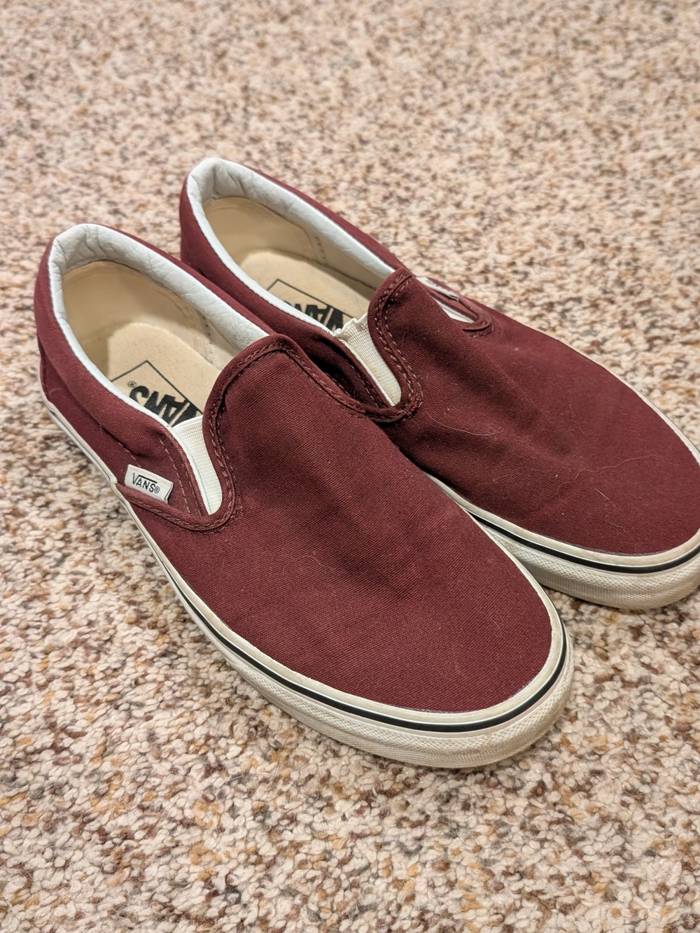 Vans Slip-On in Burgundy and White Canvas